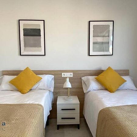 Beautiful New South Facing Bungalow With Large Terrace Dehesa de Campoamor  Kültér fotó