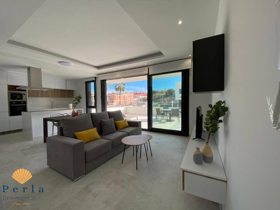 Beautiful New South Facing Bungalow With Large Terrace Dehesa de Campoamor  Kültér fotó