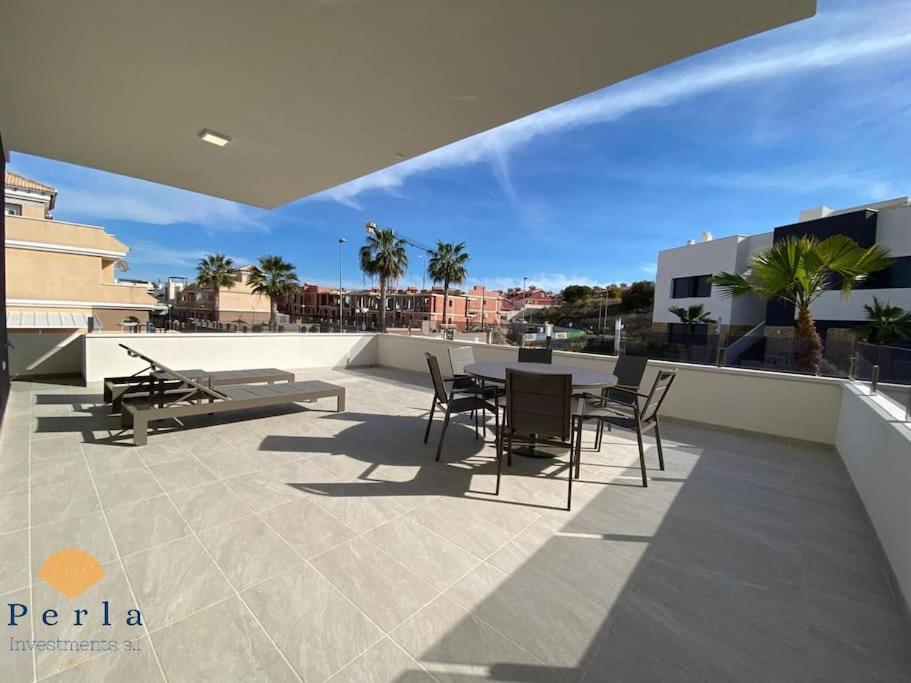 Beautiful New South Facing Bungalow With Large Terrace Dehesa de Campoamor  Kültér fotó